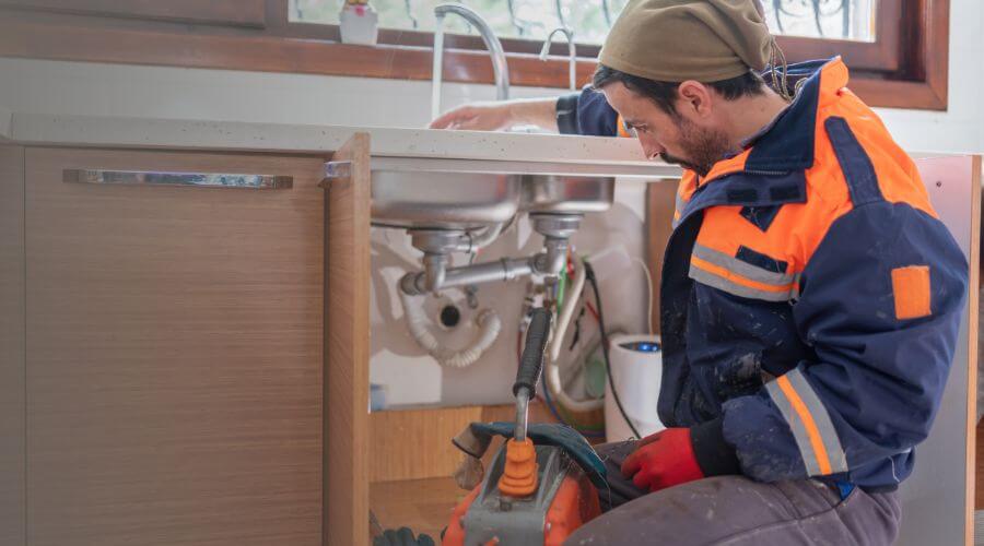 leaky faucet repair in Wimauma, FL